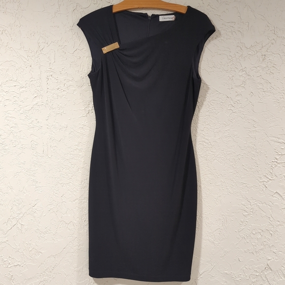 Calvin Klein Dresses & Skirts - Calvin Klein Black Sheath Dress - Women's Size 6 Knee Length Gold Accent Classic